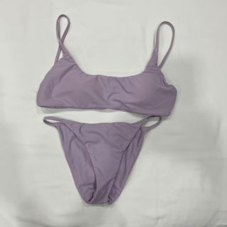 (Category: ) located in . Submitted by Altheaaaa (Listing ID 1211977147, Image 1). Description: .