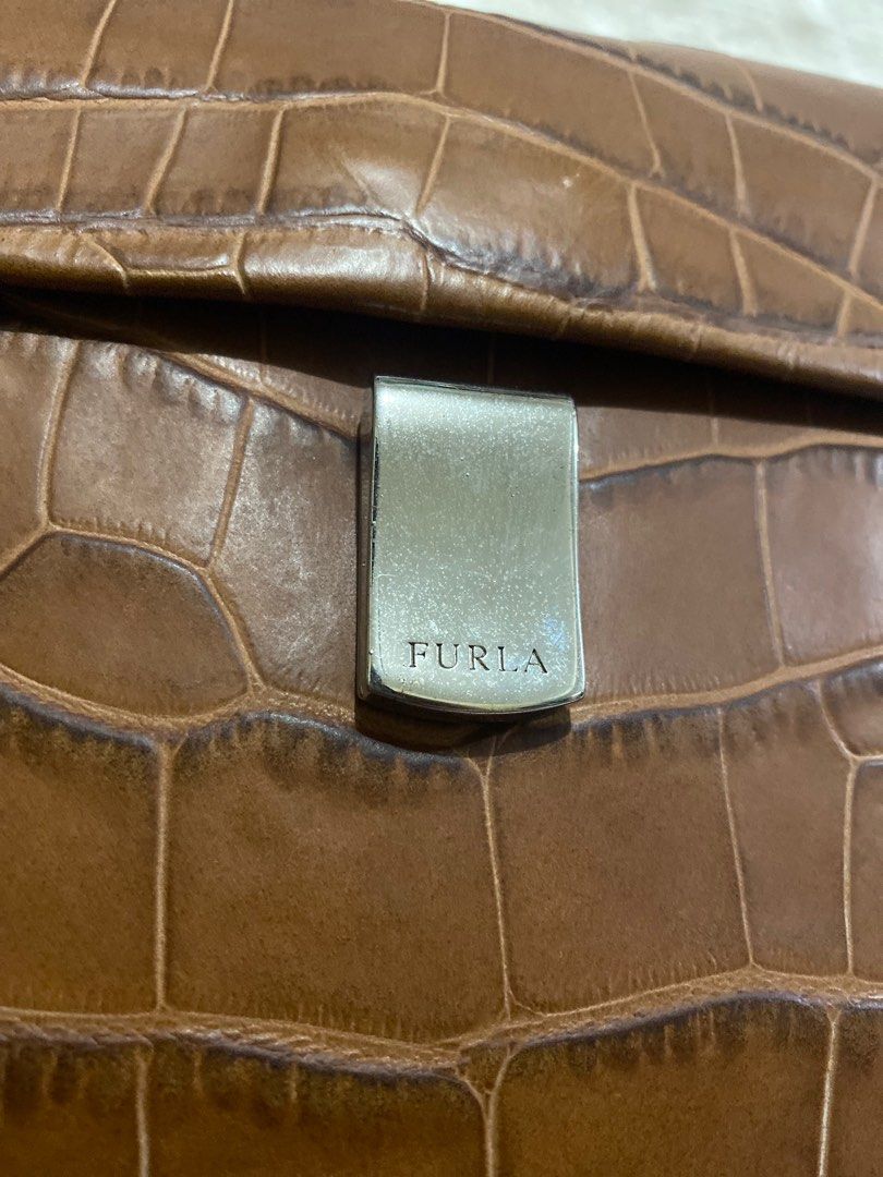 Furla Vintage brown croc (Category: Luxury Bags & Wallets) located in Batac City. Submitted by fab_glam_preloved (Listing ID 1212059324, Image 3). Description: 9/10 condition no dust bag.