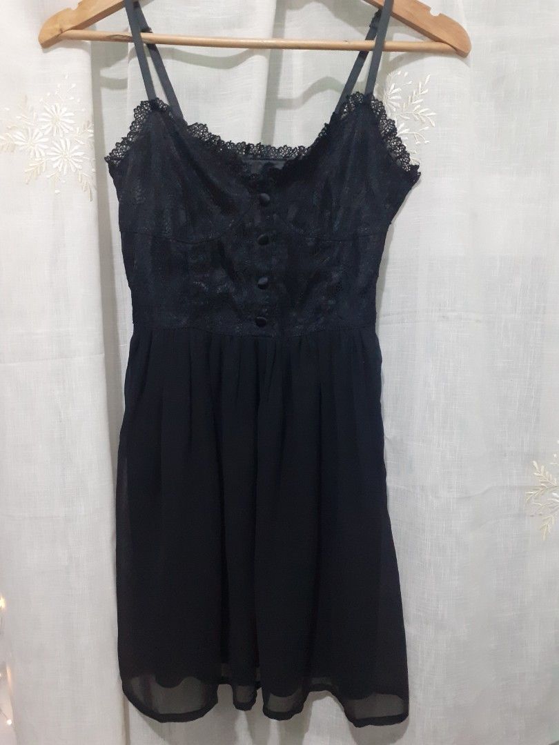 Gold label H&M divided corset dress , Women's Fashion, Dresses & Sets,  Dresses on Carousell