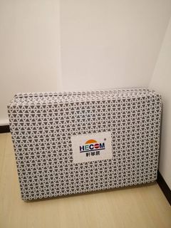 （分類：）位於 。 由 irinaltc 提交（商品編號 1212058971，圖片 1）。簡介： 。