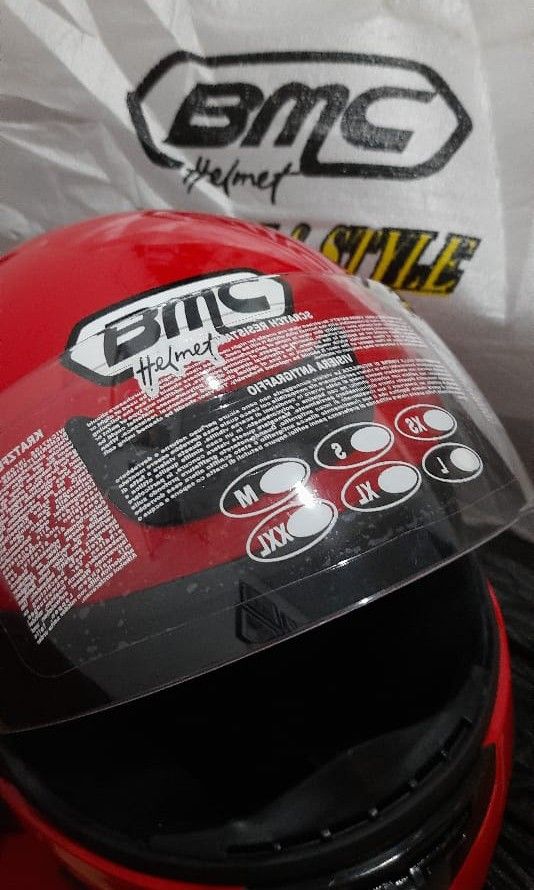 staan contact vleet Helm BMC merah full face brand new, Aksesoris Mobil di Carousell