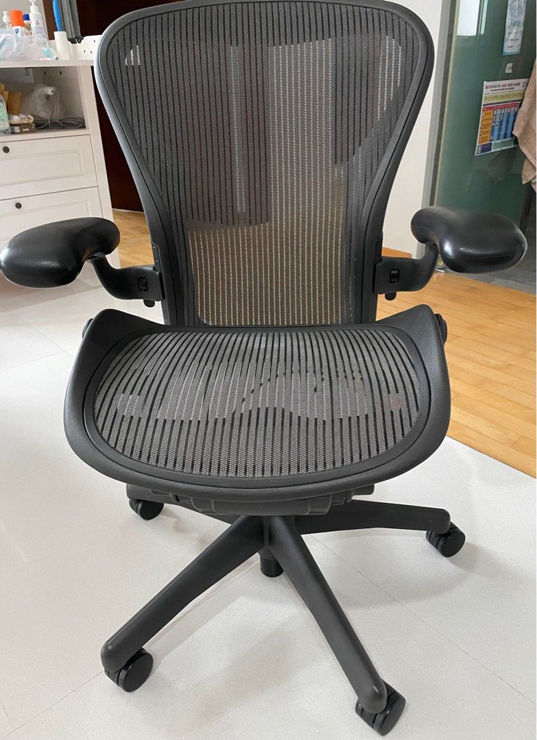 Sold At Auction Herman Miller Aeron Mesh Office Chair 60 OFF