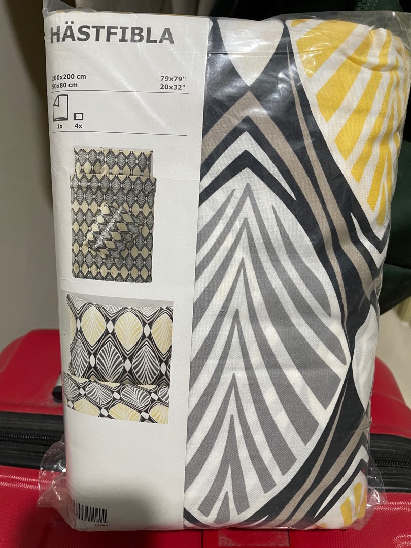 Ikea Quilt Cover n 4 Pillow Cases, Furniture & Home Living, Bedding & Towels on Carousell