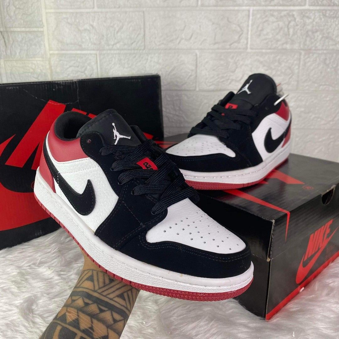 J1 low bred toe, Women's Fashion, Footwear, Sneakers on Carousell