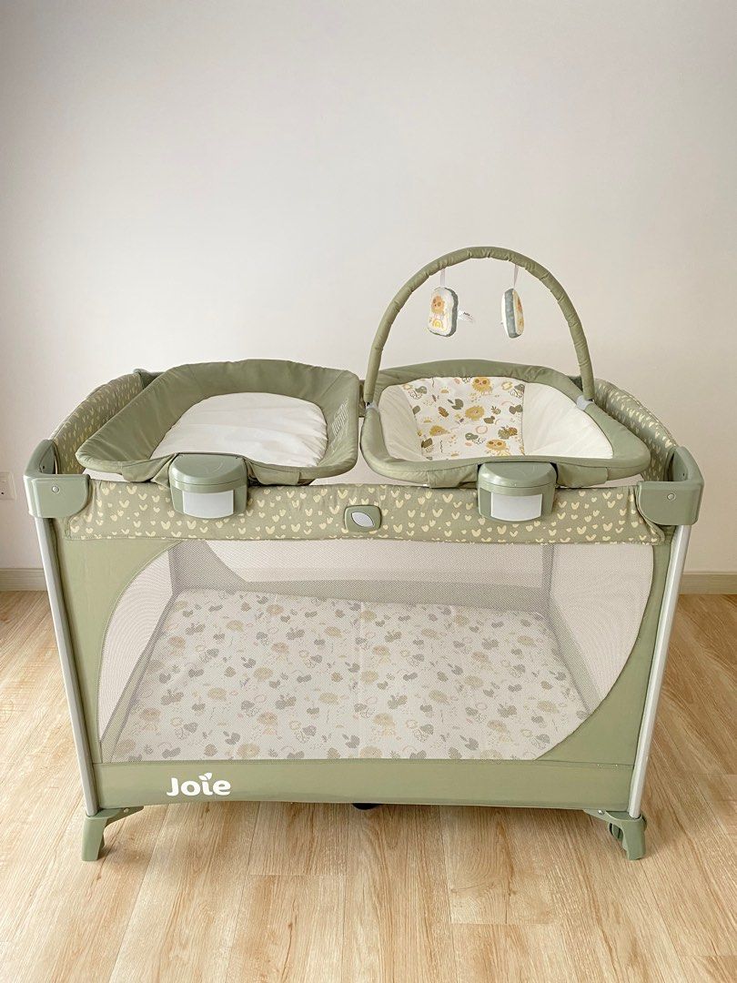 Joei Commuter Change & Snooze Travel Cot (Leo), Babies & Kids, Baby