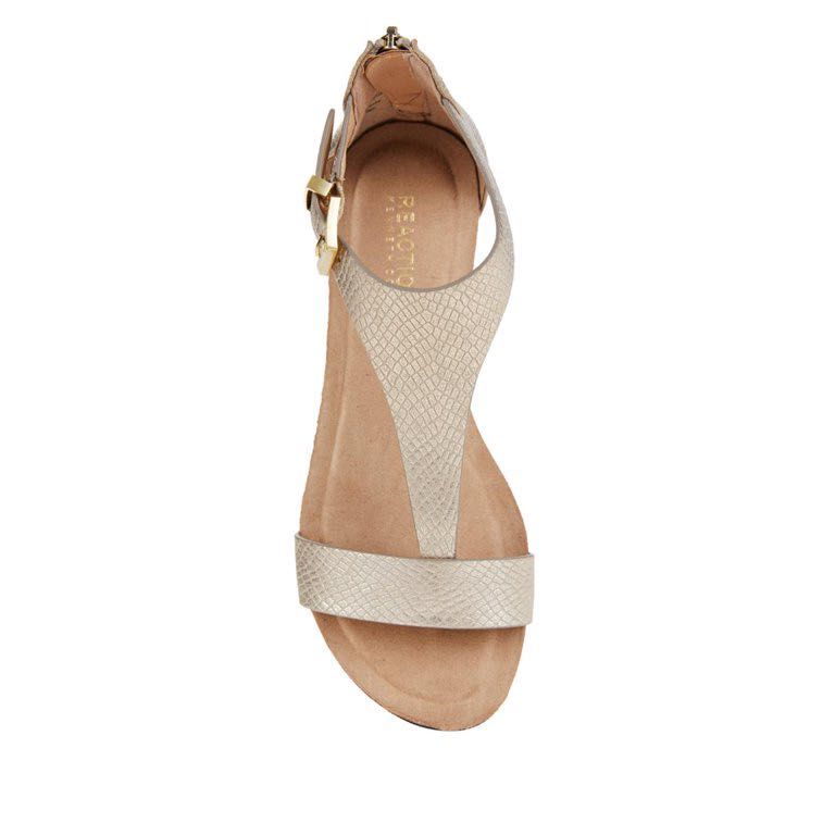 Kenneth cole sales reaction new gal