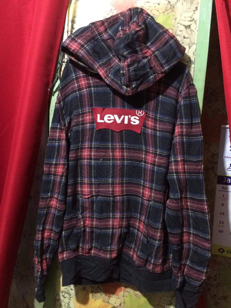 Levis flannel hoodie, Men's Fashion, Coats, Jackets and Outerwear on  Carousell