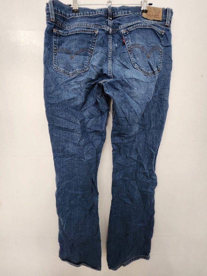 Levi's 415 Relaxed Bootcut Jeans, Women's Fashion, Bottoms, Jeans on  Carousell