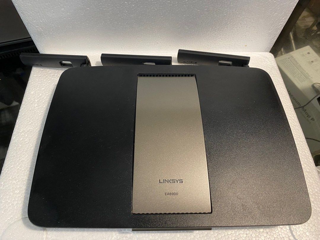 Linksys EA6900 Router, Computers & Tech, Parts & Accessories