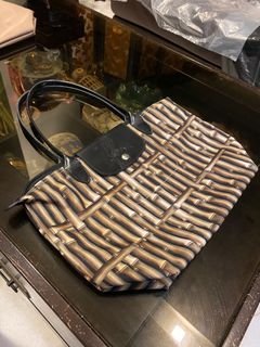(Category: ) located in . Submitted by WardrobeHunter (Listing ID 1212034037, Image 1). Description: .