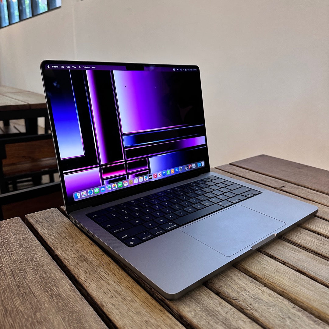 MacBook Pro 14 /M1 Pro AppleCare+付き