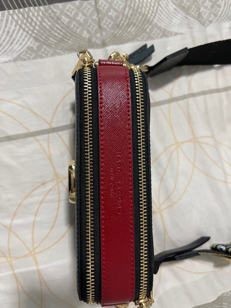 Marc Jacobs camera bag, Women's Fashion, Bags & Wallets, Crossbody