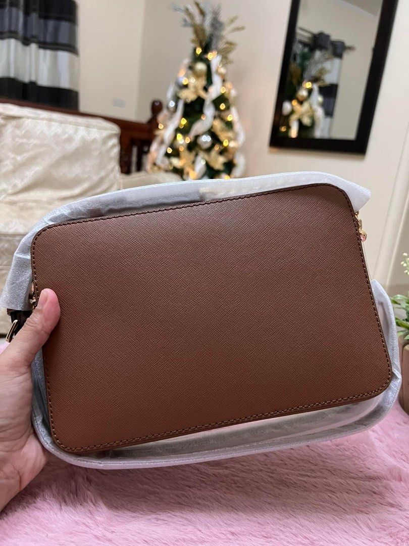 Jet set large deals saffiano leather crossbody truffle