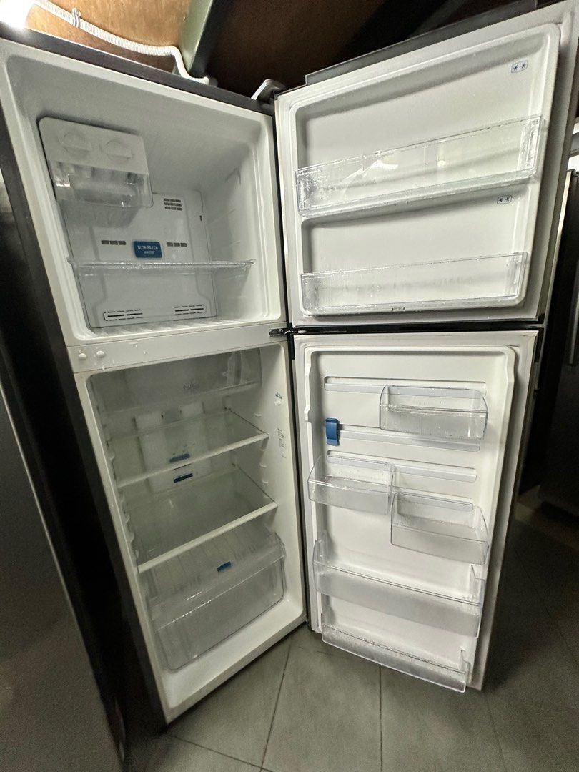 MUST BUY! ELECTROLUX 254L Refrigerator ETB2600MG (92857), TV & Home Appliances, Kitchen