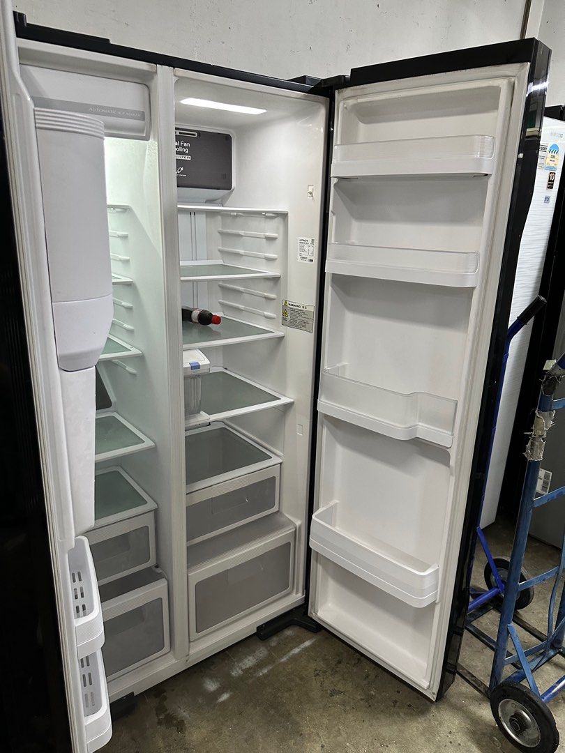 MUST BUY! Hitachi SidebySide Door Refrigerator RS700GP2MS (92828), TV