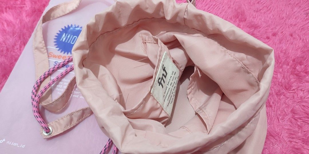 Niion Joey Sling Bag FNF (Pink Gardenia), Fesyen Wanita, Tas & Dompet