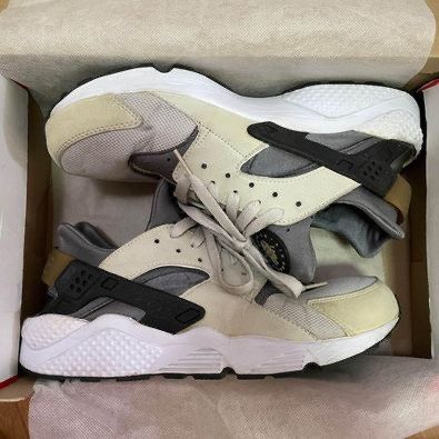 NIKE AIR HUARACHE RARE Men s Fashion Footwear Sneakers on Carousell