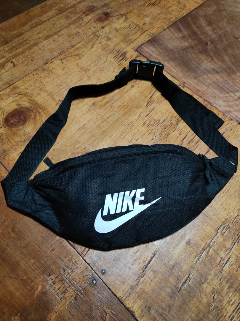 NIKE BELT BAG, Men's Fashion, Bags, Belt bags, Clutches and Pouches on
