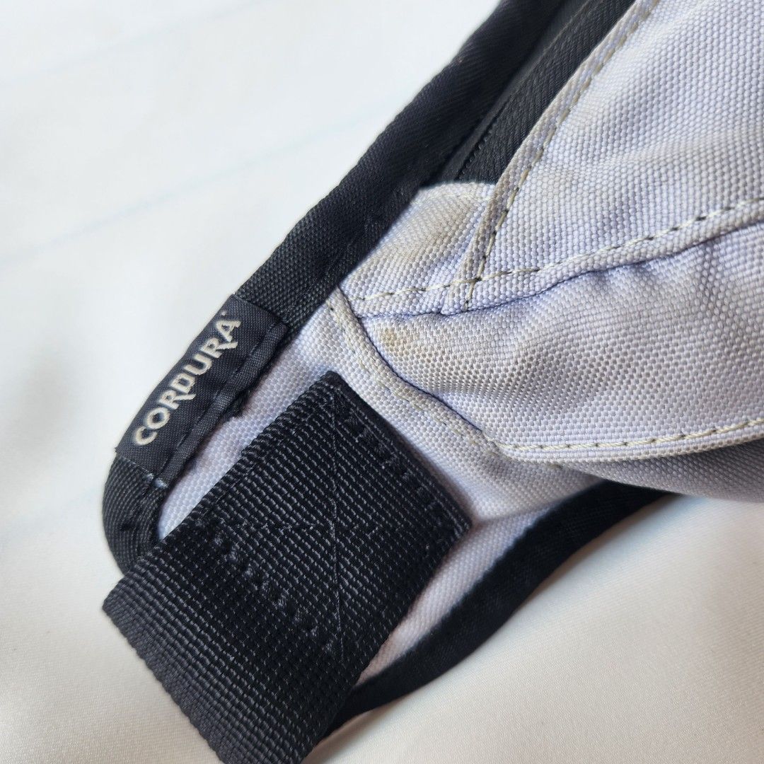 mens nike pouch