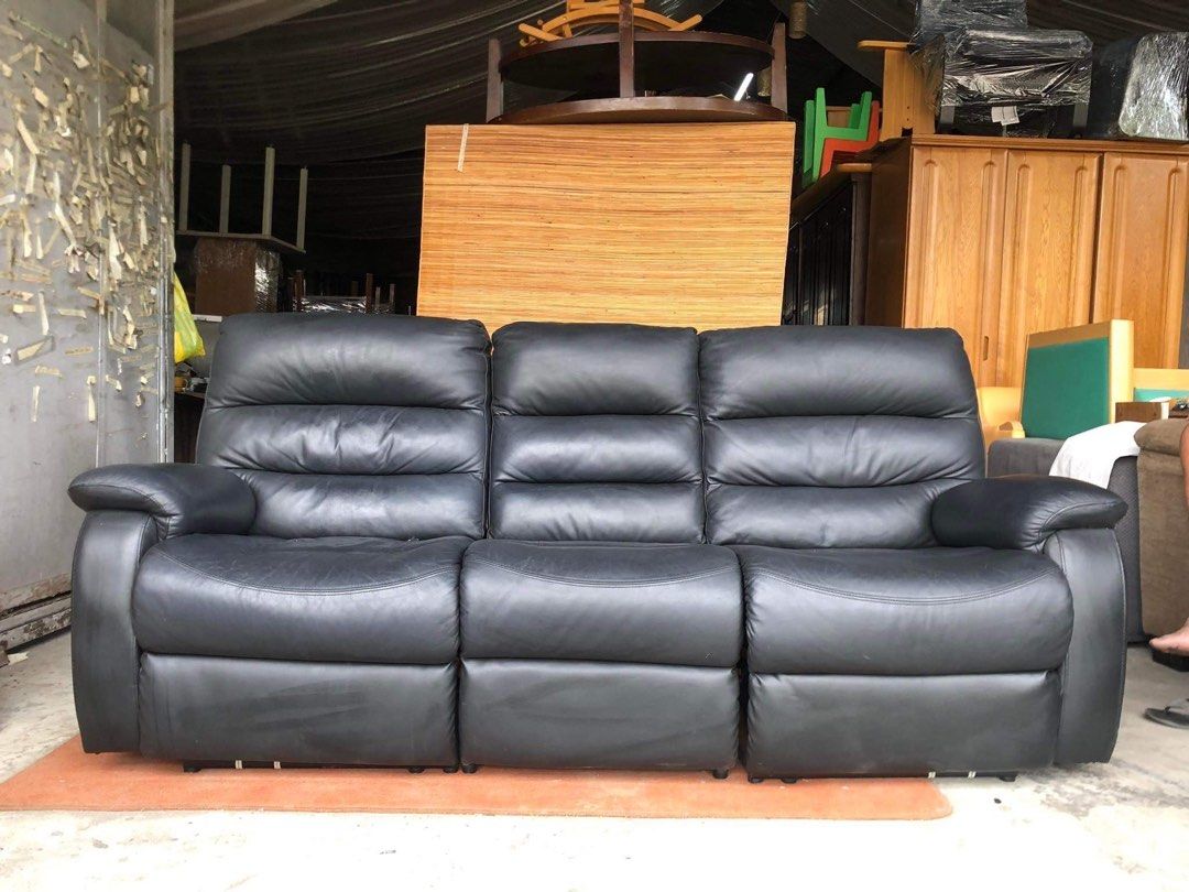 Nitori 3 seater lazy boy electric recliner, Furniture & Home Living