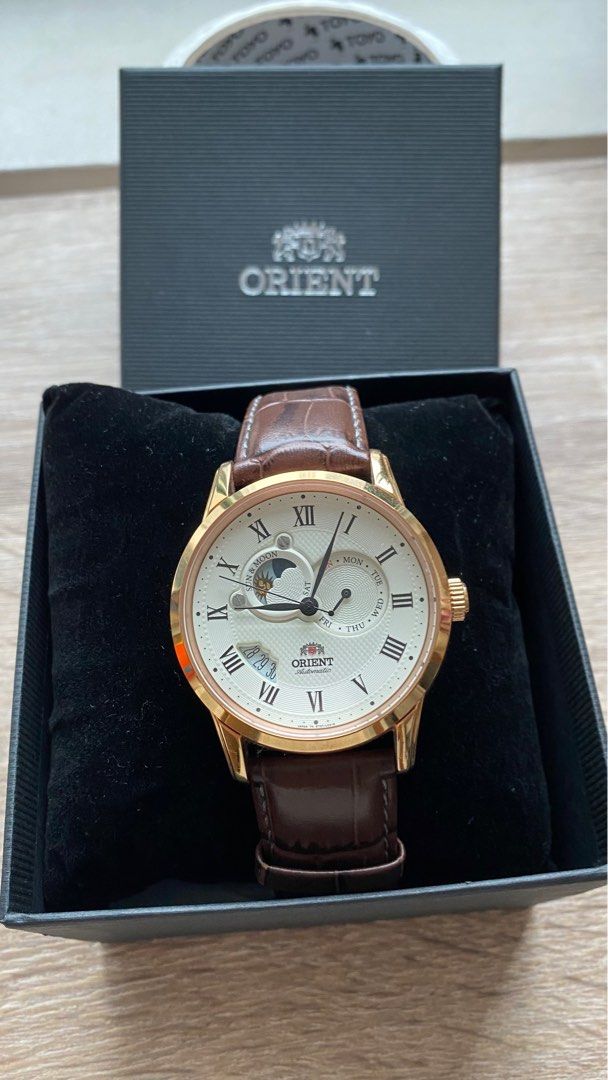 Gold mechanical new arrivals watch