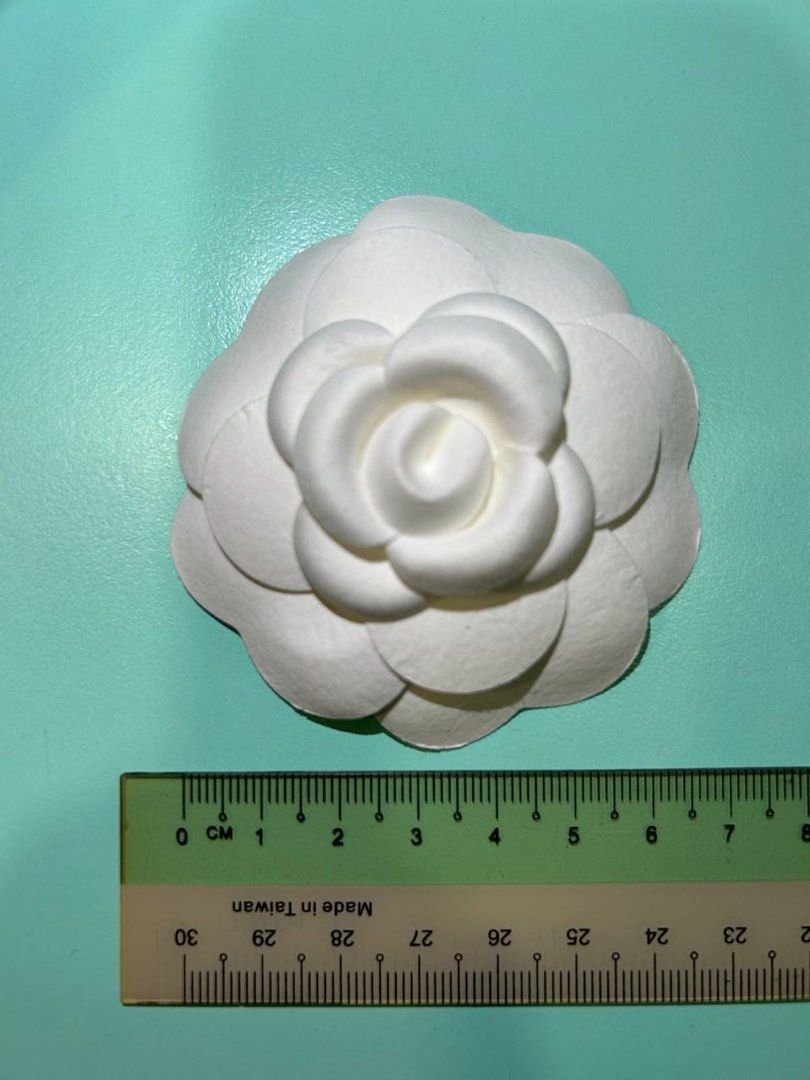 Camellia Sovereign Symbol of Chanel  ICONICON