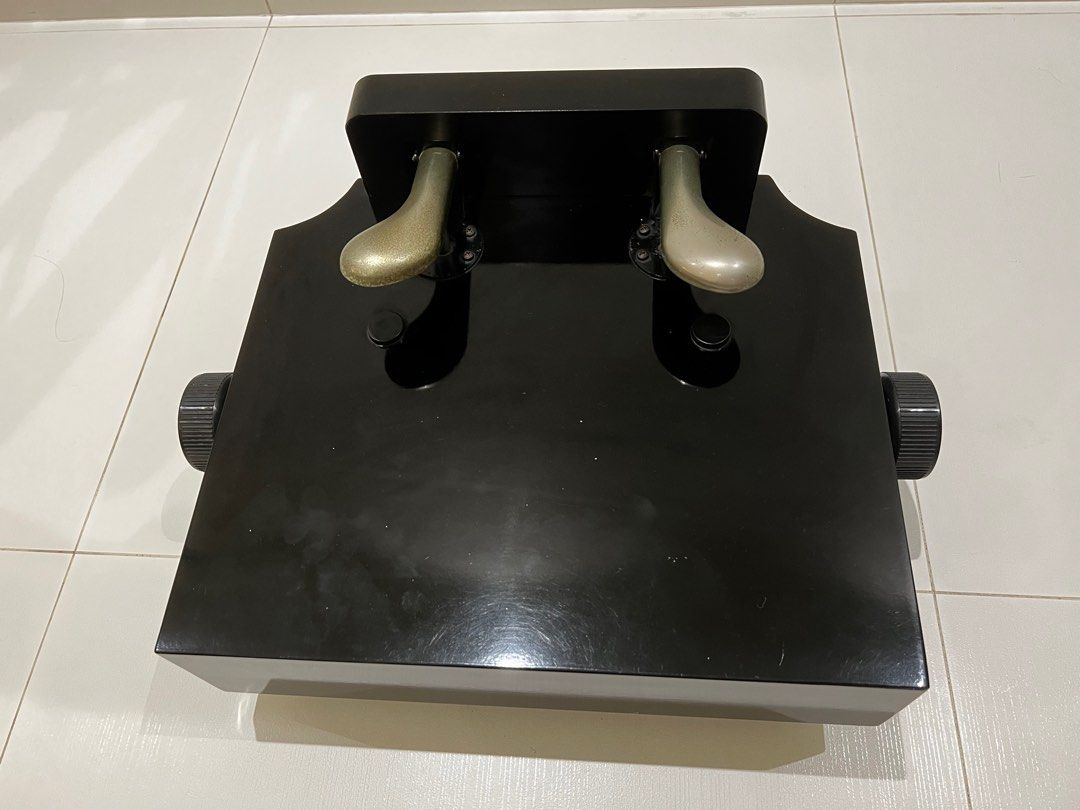 Piano kids extension pedals, Hobbies & Toys, Music & Media, Musical