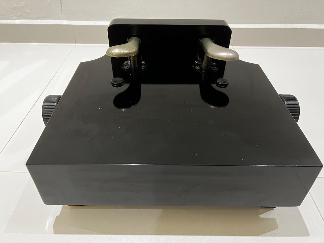 Piano kids extension pedals, Hobbies & Toys, Music & Media, Musical