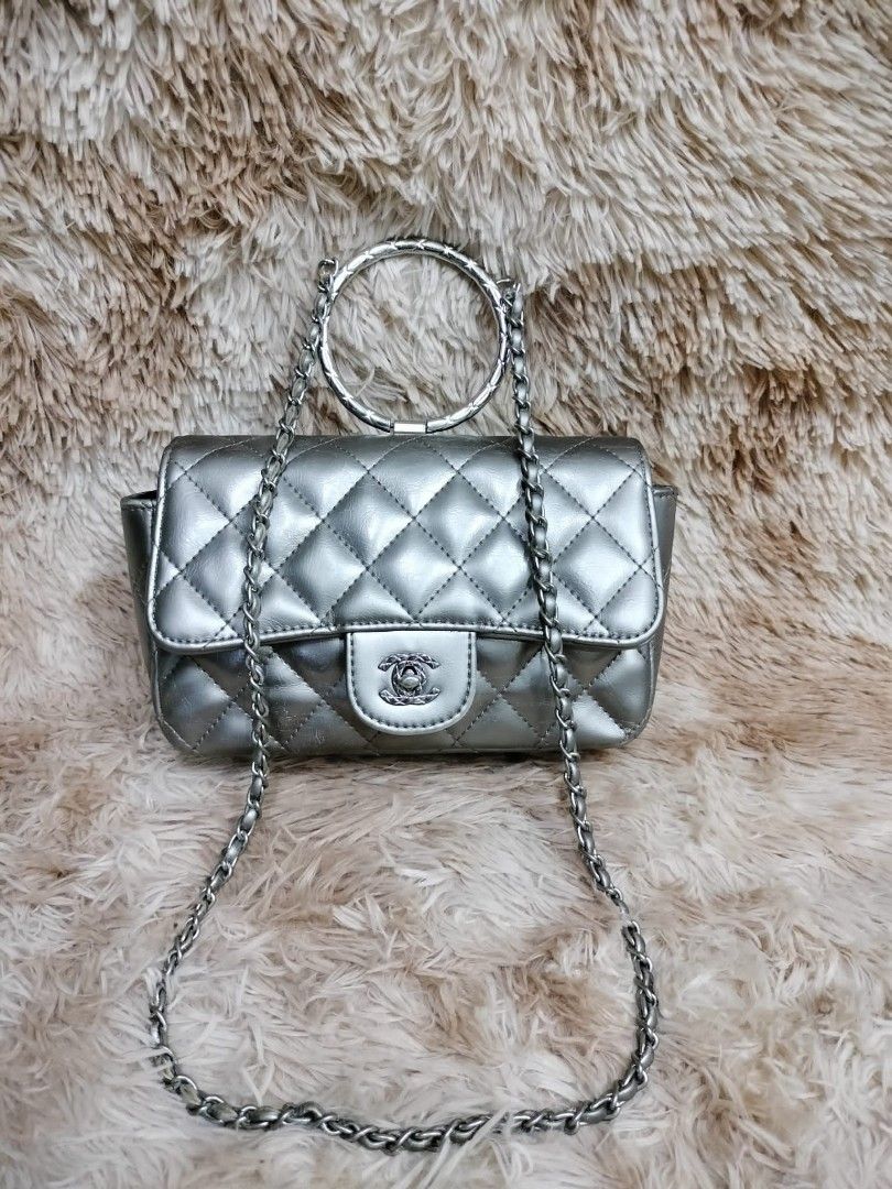 Chanel silver crossbody bag discount