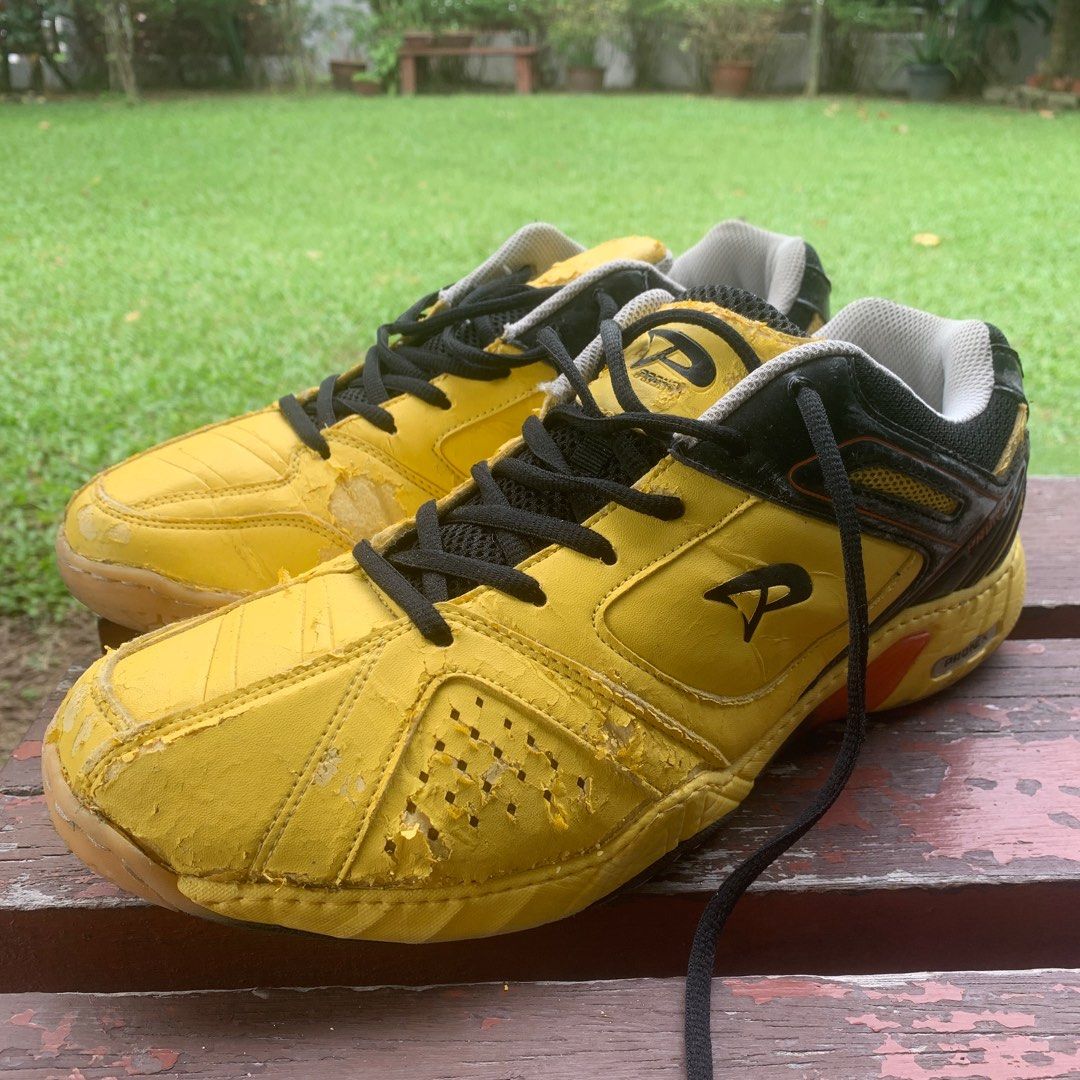 Pronex badminton shoes shop