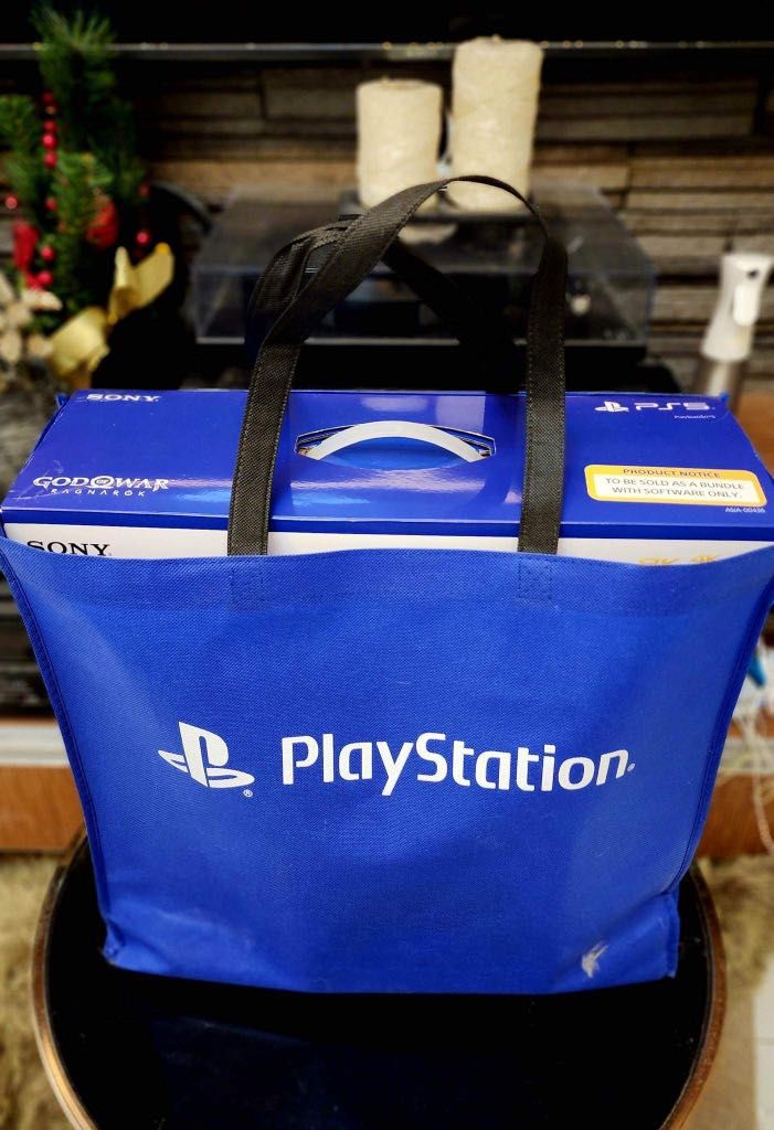 PS5 God of War bundle (Category: PlayStation) located in Paranaque City. Submitted by andcolli (Listing ID 1212024602, Image 1). Description: 46k Negotiable PS5 God of War bundle Complete with extra dual sense controller (black) Incl. Receipt of proof of purchase 4 Games included: 1) God of war ragnarok 2) Spiderman Miles Morales 3) The last of Us Part 1 4) Unchartered legacy of thieves collection Date of Purchase : Dec 3, 2022 ( still under warr