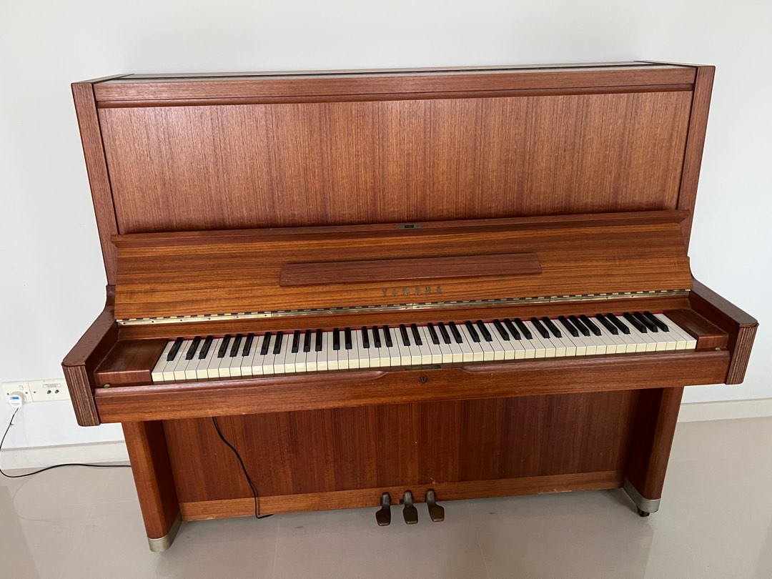 Yamaha u7 upright piano discount