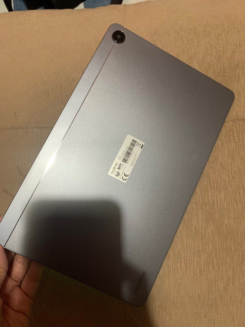 Real me pad (Category: Android) located in San Juan City. Submitted by ywkly (Listing ID 1211948503, Image 3). Description: Hindi nagamit bago pa wlng gas gas Orig price 13k Rfs company provided ipad With pink new case.