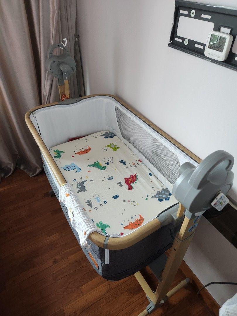 Royal London 5 in 1 Baby cot, Babies & Kids, Baby Nursery & Kids
