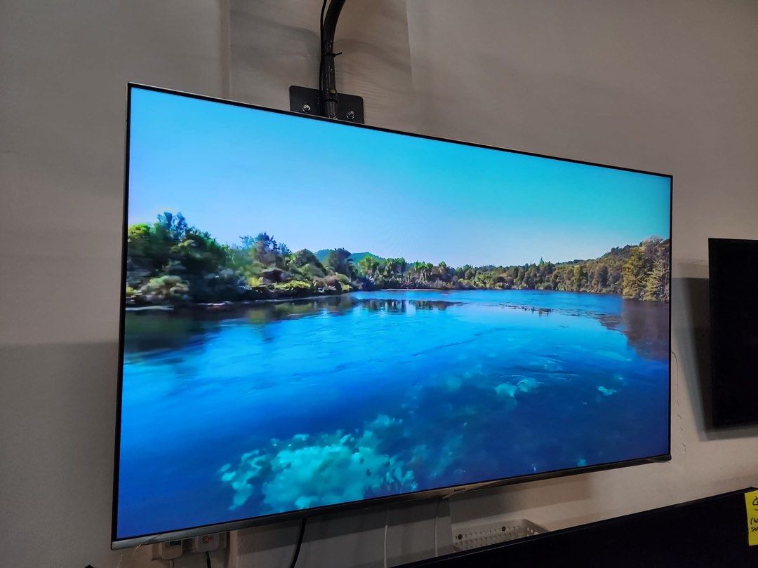 SAMSUNG 55" 4K Smart tv UA55MU7000 (Wall Mount only) Condition: 8/10 ...