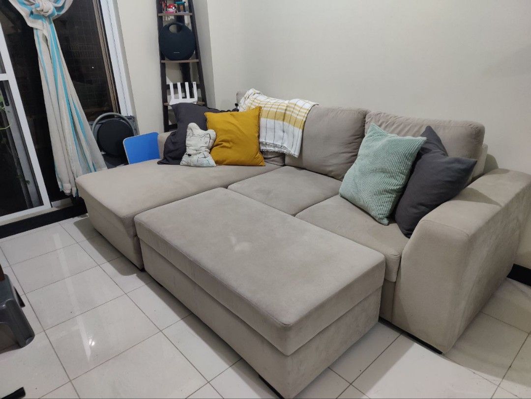 Sectional couch with ottoman, expands to double bed, Furniture & Home