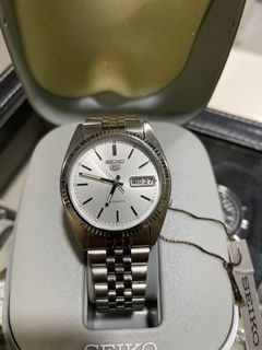 (Category: ) located in . Submitted by rarewatch (Listing ID 1212010818, Image 1). Description: .