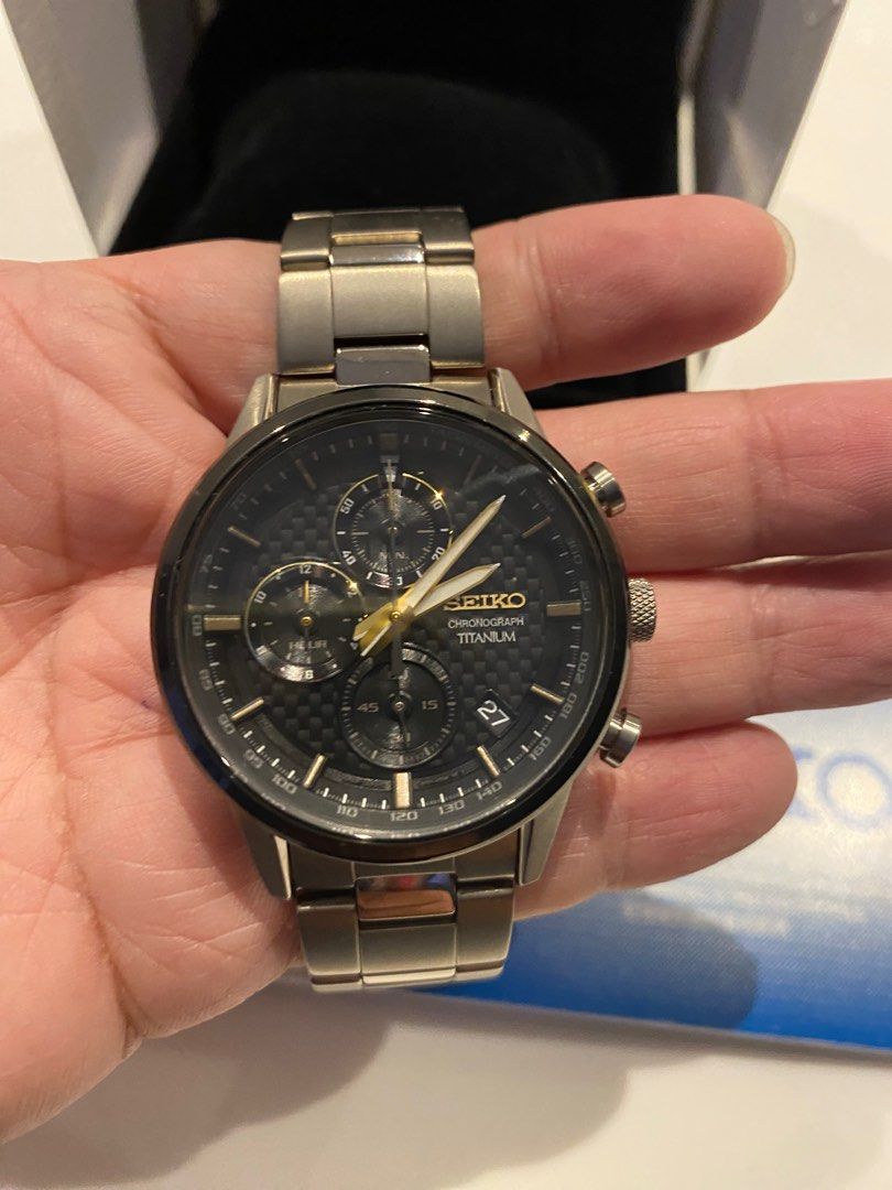 Seiko Quartz Chronograph Titanium Men's watch, Men's Fashion, Watches &  Accessories, Watches on Carousell