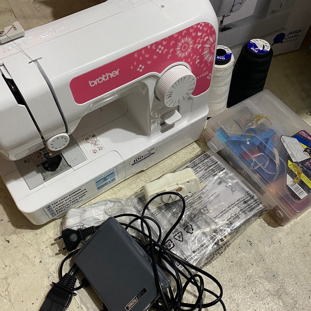 Sewing machine Brother JV1400, Hobbies & Toys, Stationary & Craft