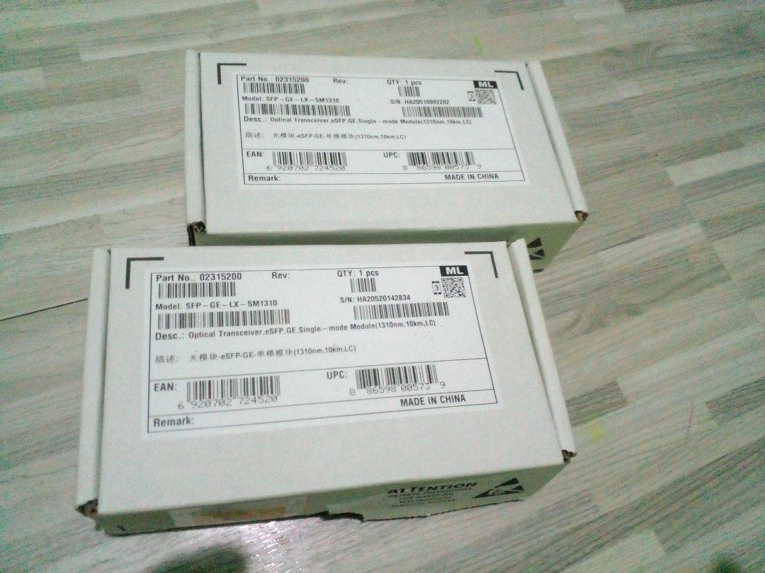 SFP-GE -LX-SM1310 LC transceiver (Category: Office & Business Technology) located in Las Pinas. Submitted by elitecomputer (Listing ID 1211977290, Image 2). Description: SFP Optical transceiver 1.25g 10km LC Multi mode.