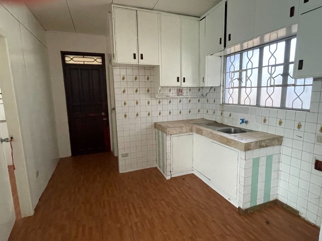 Sikatuna Village Bungalow House for Rent on Carousell