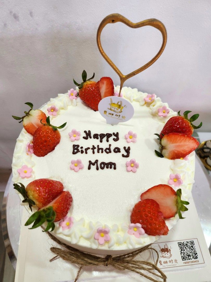 White cake with strawberries decoration - YouTube