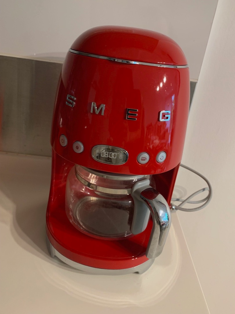 Smeg Drip Coffee Machine Red, TV & Home Appliances, Kitchen