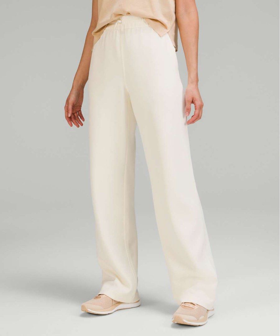 lululemon softstreme high rise crop pants in lemon sorbet size 6