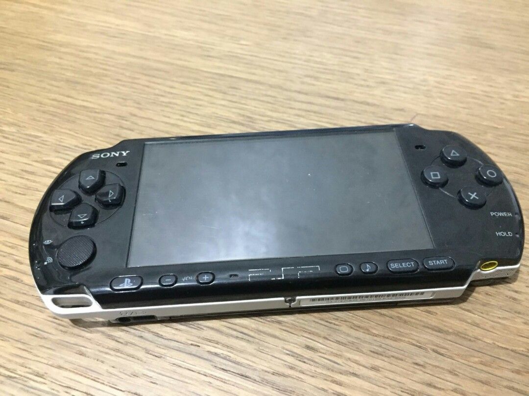 Sony PSP 3000, Video Gaming, Game Consoles on Carousell