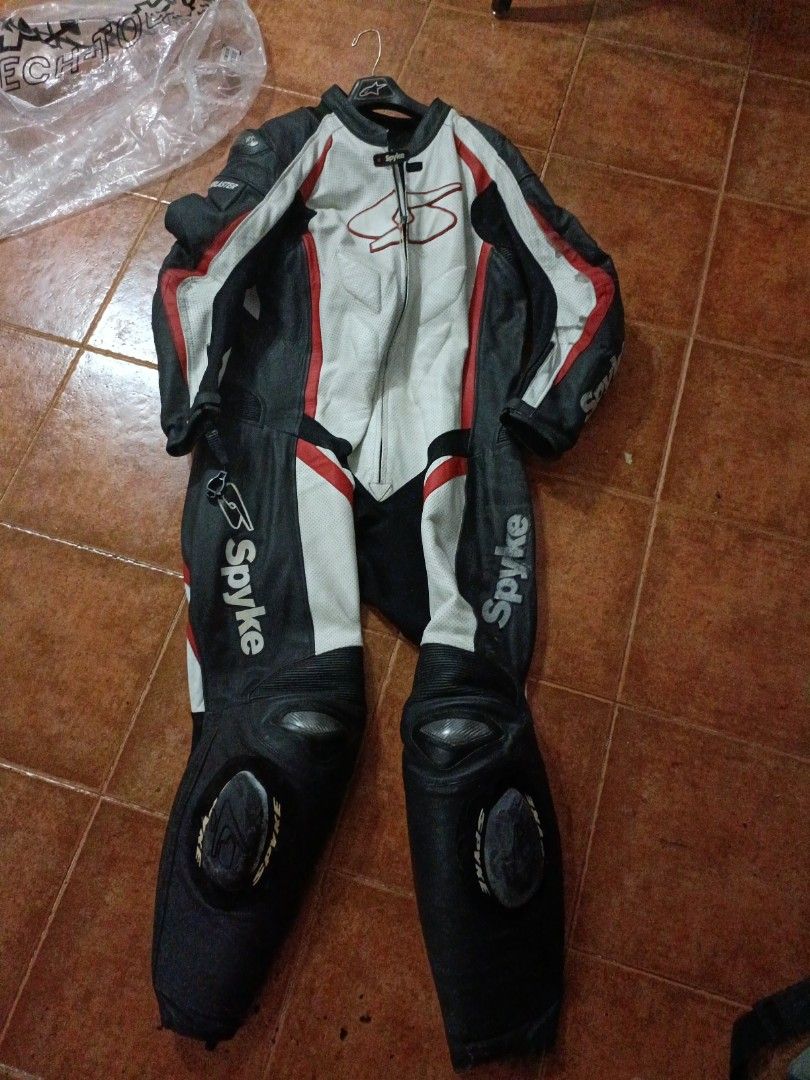 Spyke Blaster Racing Suit (size 60), Motorcycles, Motorcycle Apparel on