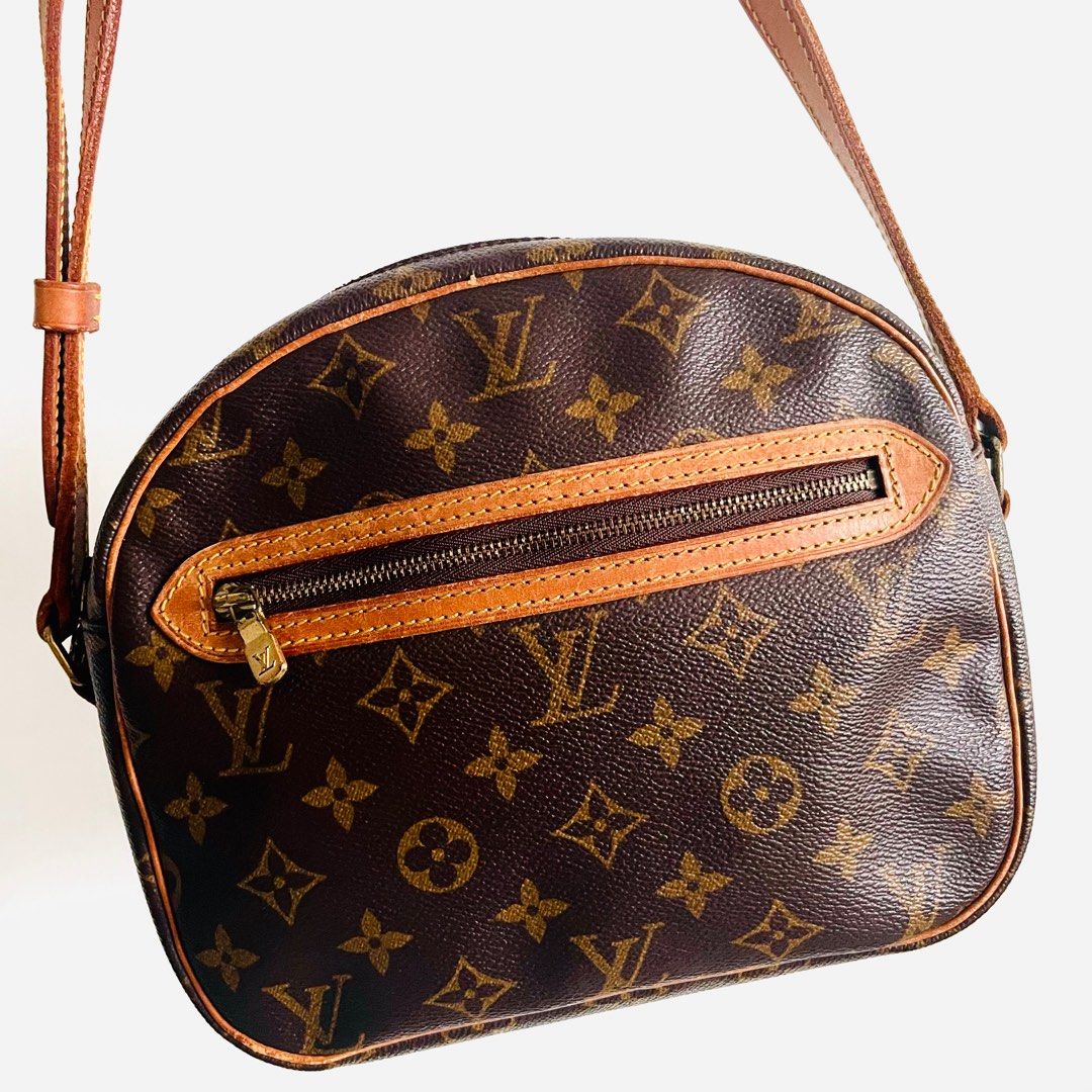 Louis Vuitton Blois Monogram, Luxury, Bags & Wallets on Carousell