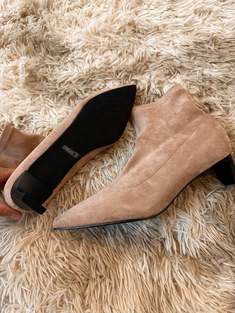 Suede Camel Semi Sock Boots, Women's Fashion, Footwear, Boots on Carousell