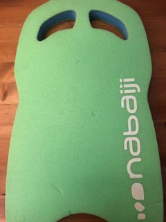 Swimming board