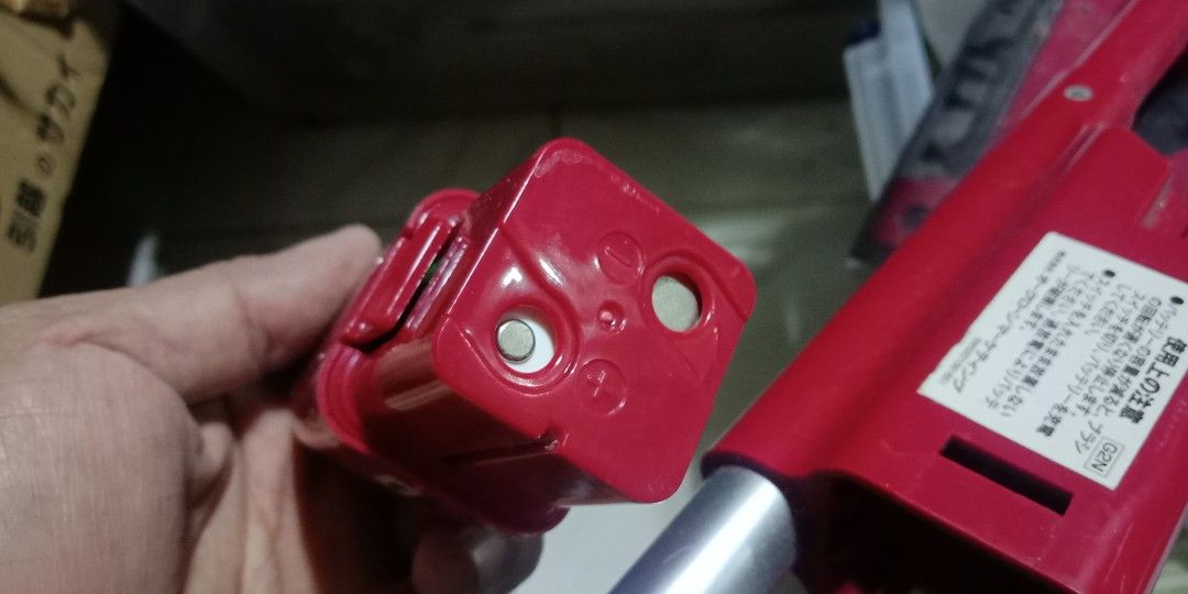 Swivel Sweeper G2, Furniture & Home Living, Cleaning & Homecare